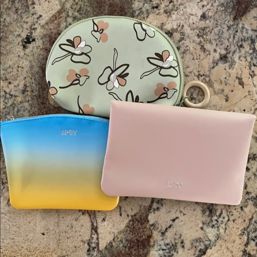 3 small bags